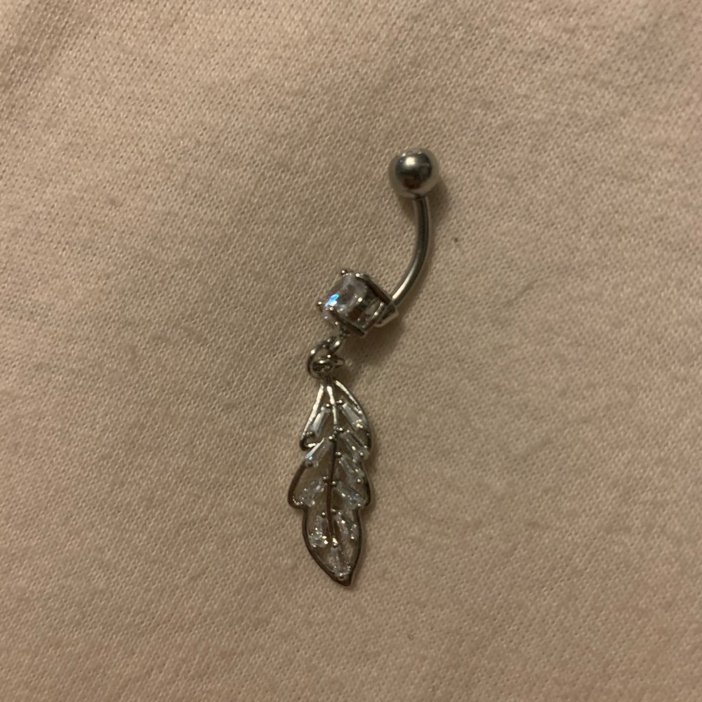 Belly piercing